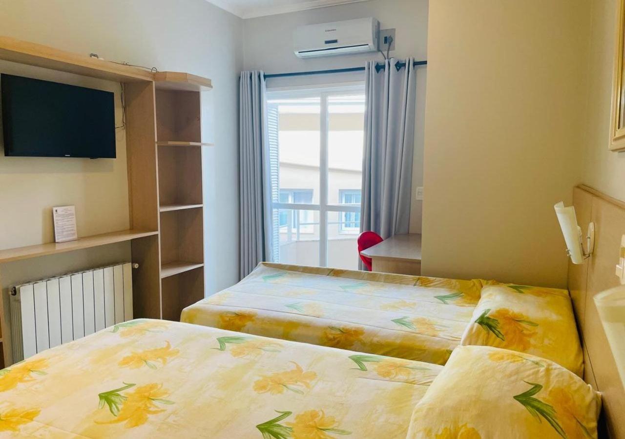 Dona Adelia Hotel E Restaurante Flores da Cunha Eksteriør bilde