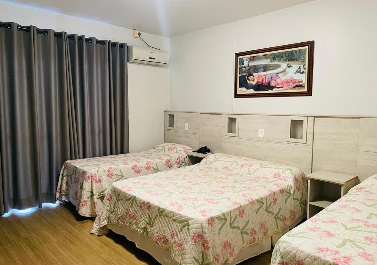 Dona Adelia Hotel E Restaurante Flores da Cunha Eksteriør bilde