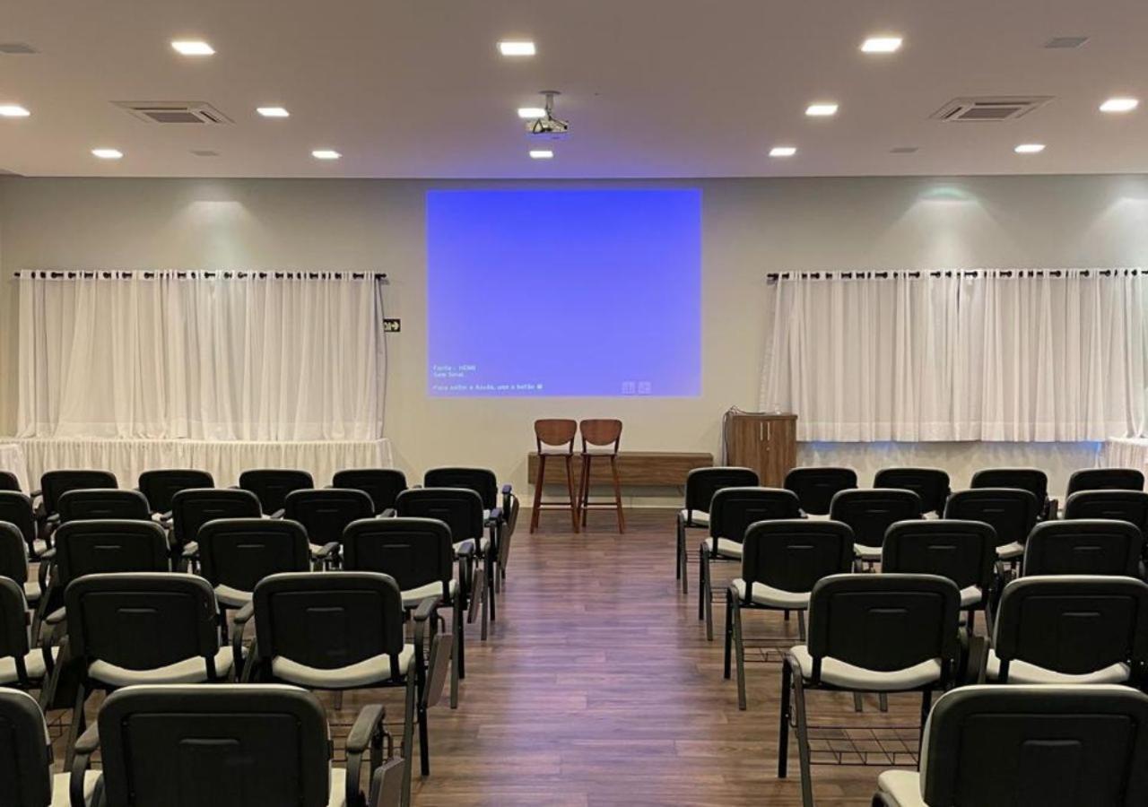 Dona Adelia Hotel E Restaurante Flores da Cunha Eksteriør bilde