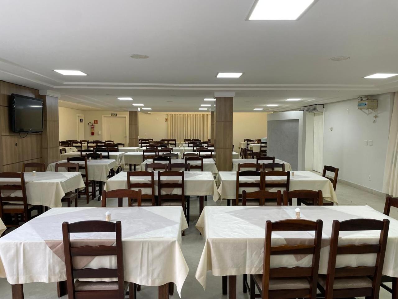 Dona Adelia Hotel E Restaurante Flores da Cunha Eksteriør bilde